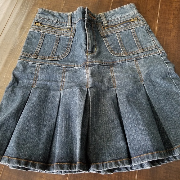 GUESS Girl's Junior's Denim SKIRT Size M - Picture 1 of 3